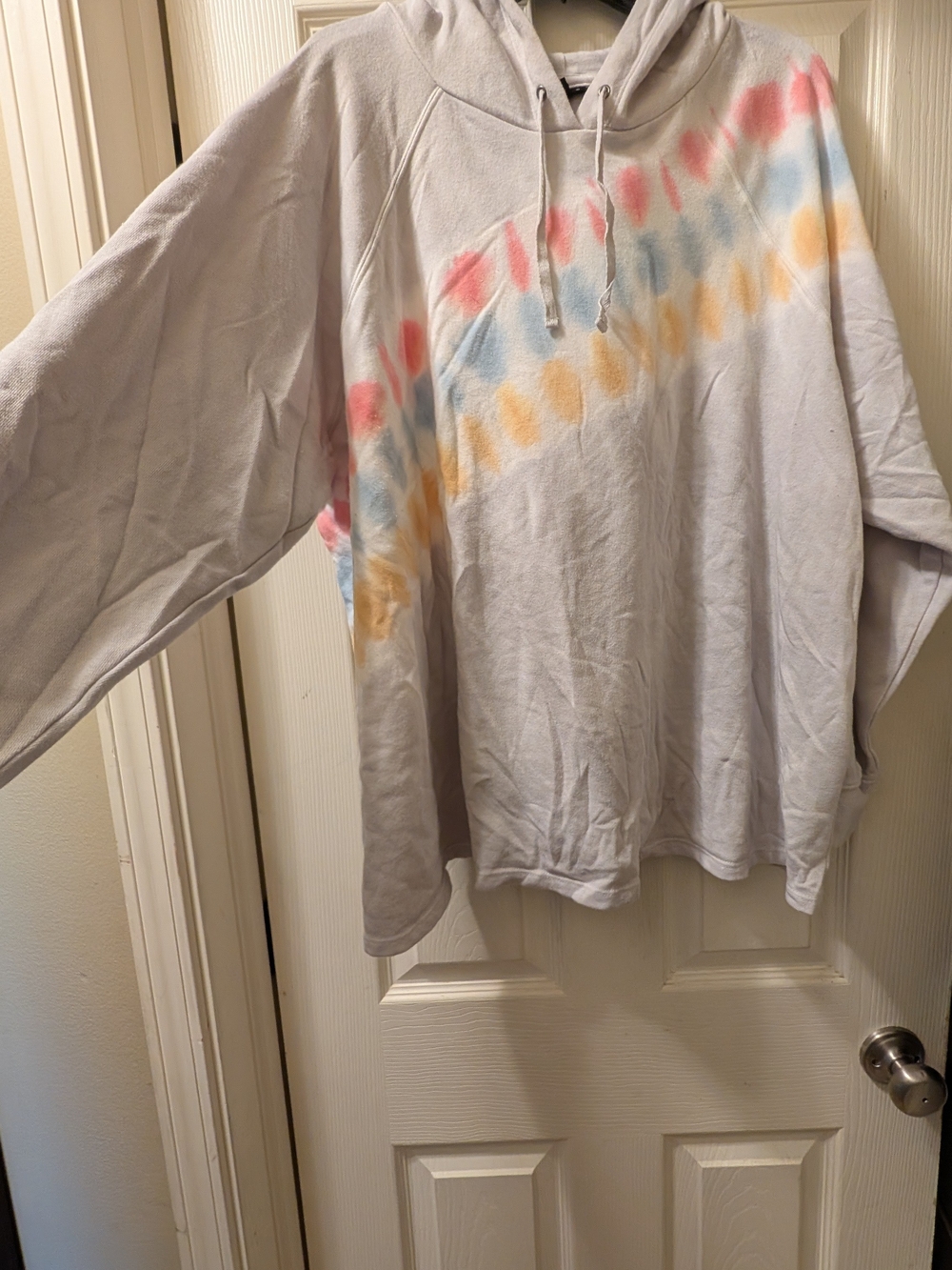 Tie-dye Hoodie - Picture 2 of 4
